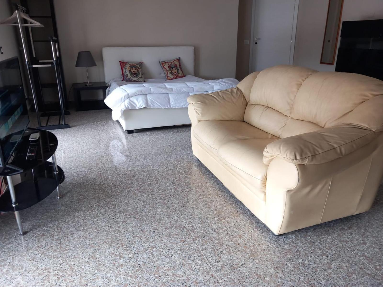 Bluesky Apartment - Third Floor Джардини Наксос Екстериор снимка
